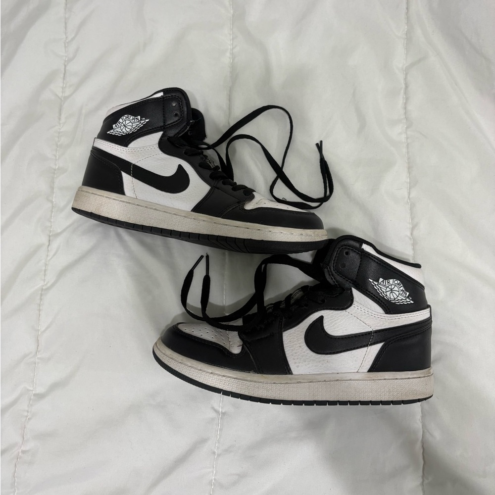 Nike Jordan 1 Black and White Women Sneakers